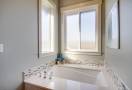 CanyonCrestHomes_BowmanMasterSoakerTub